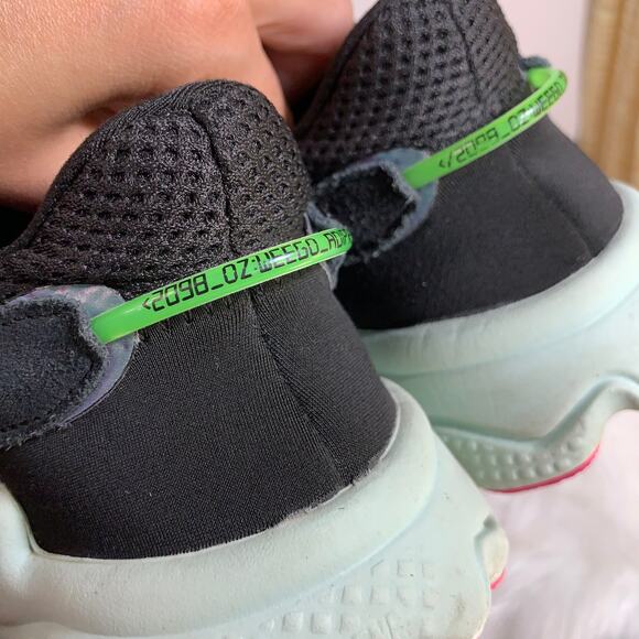 Adidas Originals Ozweego Running Sneakers Size 7 - Picture 12 of 12